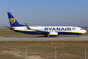Ryan Air 9H-QAR image
