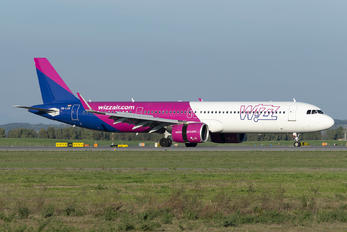 HA-LVG - Wizz Air Airbus A321 NEO