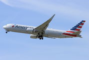 American Airlines N398AN image