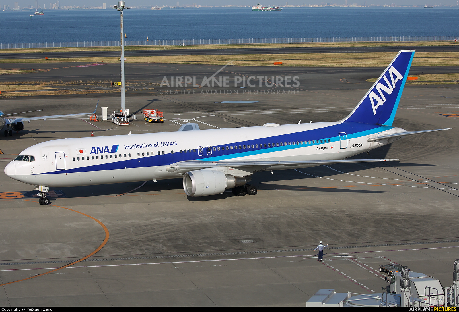 ANA - All Nippon Airways JA608A aircraft at Tokyo - Haneda Intl