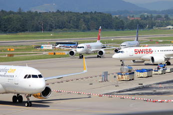 LSZH - - Airport Overview - Airport Overview - Apron