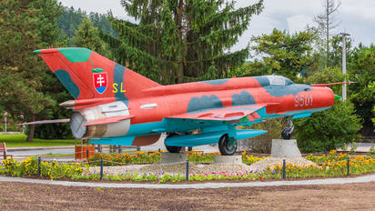 9501 - Slovakia -  Air Force Mikoyan-Gurevich MiG-21MF