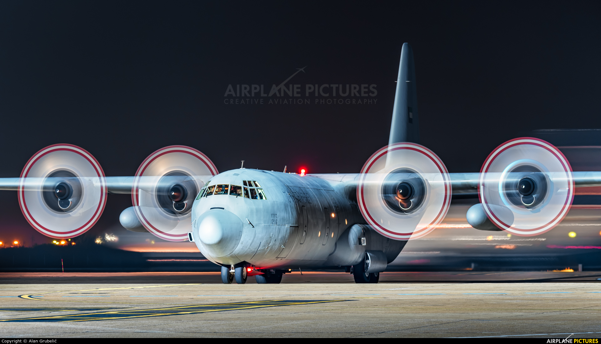United Arab Emirates - Air Force 1216 aircraft at Zagreb