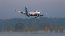 Lufthansa D-AIUV image