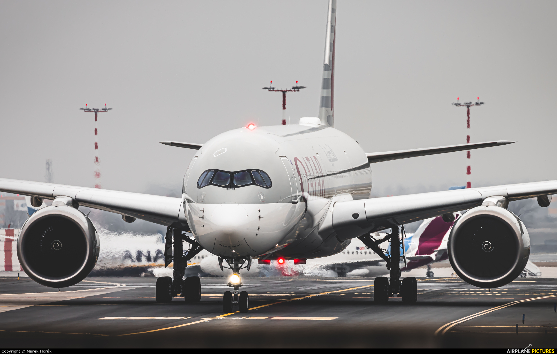 Qatar Airways A7-ANO aircraft at Prague - Václav Havel