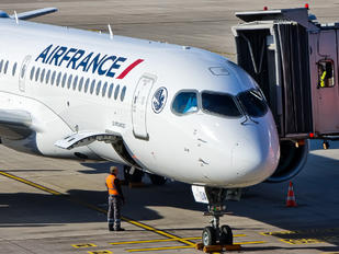 F-HZUA - Air France Airbus A220-300