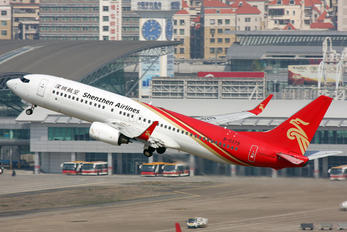 B-5379 - Shenzhen Airlines Boeing 737-800