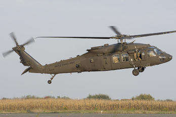 20721 - USA - Air Force Sikorsky HH-60M Blackhawk