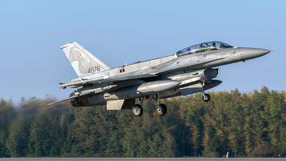 4076 - Poland - Air Force Lockheed Martin F-16D block 52+Jastrząb