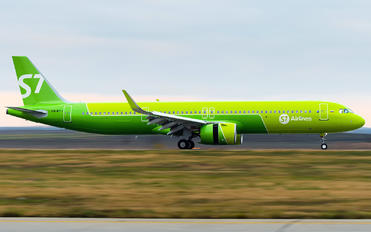VQ-BYJ - S7 Airlines Airbus A321 NEO