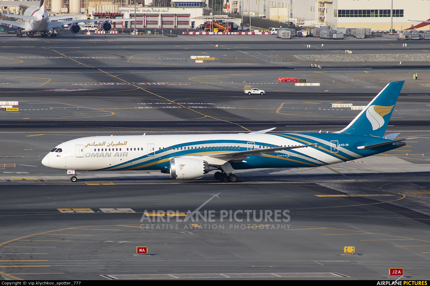 Oman Air A4O-SI aircraft at Dubai Intl