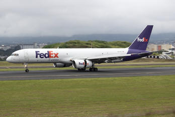 N971FD - FedEx Federal Express Boeing 757-200