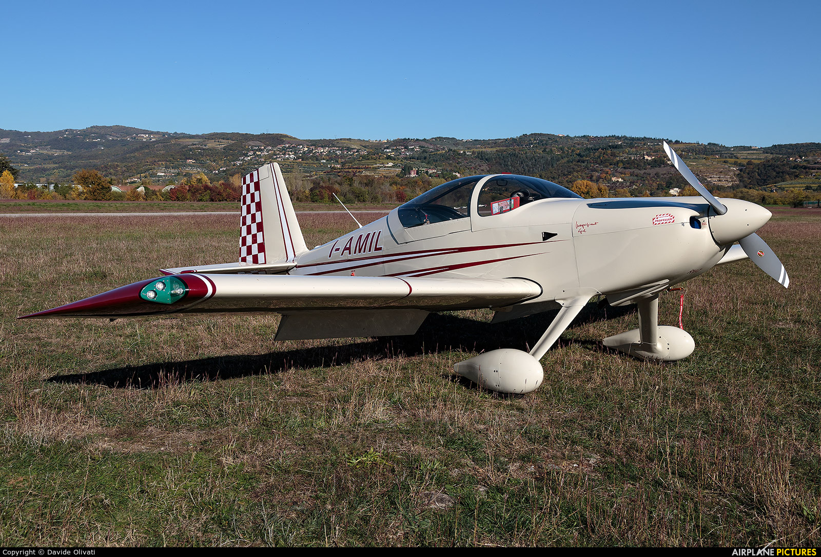 Private I-AMIL aircraft at Verona - Boscomantico