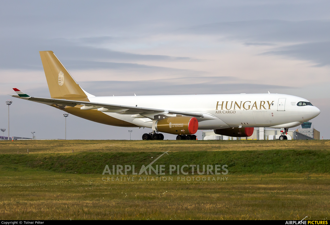 Hungary - Government HA-LHU aircraft at Budapest Ferenc Liszt International Airport