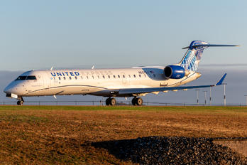 N557GJ - United Express Bombardier CRJ-700 