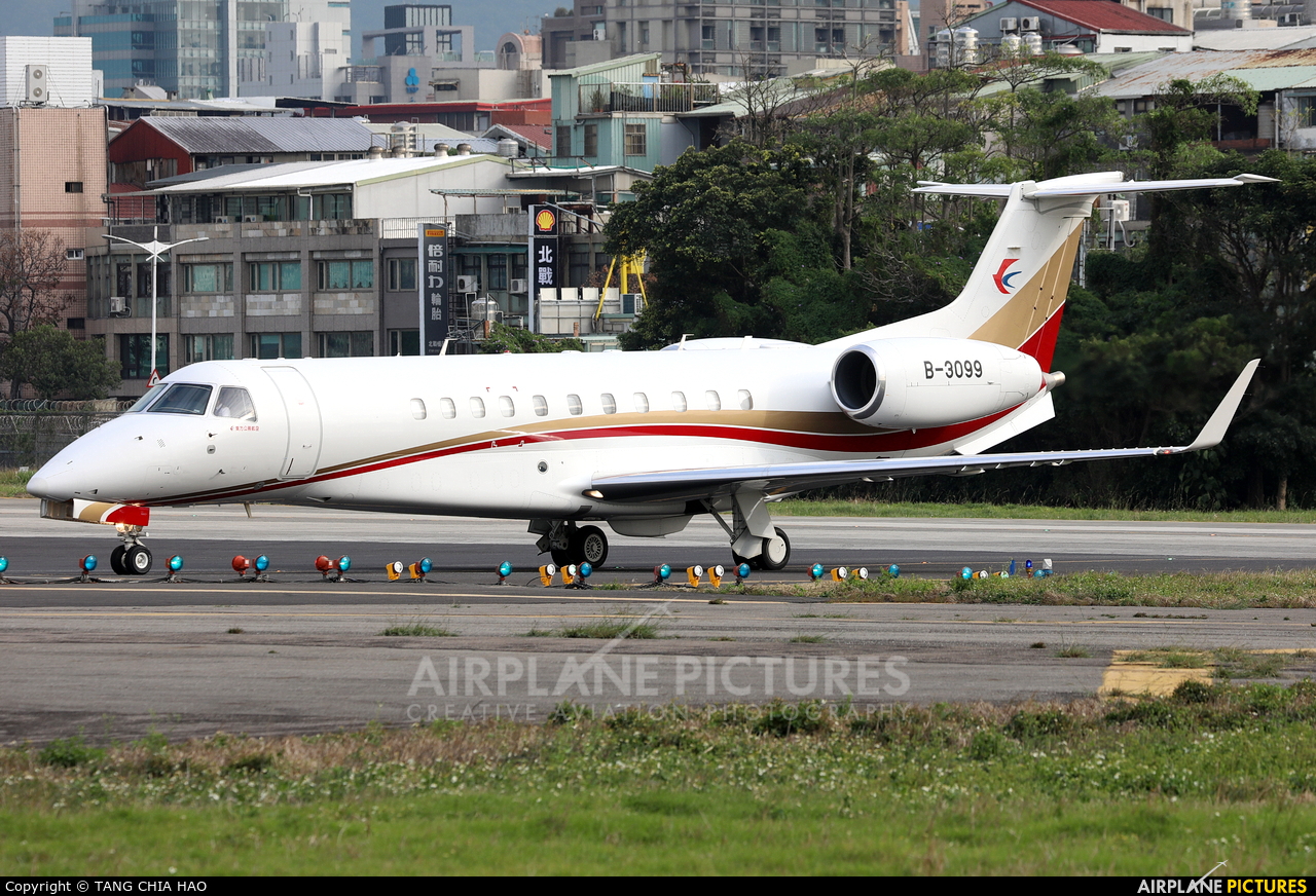 China Eastern Airlines Executive Air B-3099 aircraft at Taipei Sung Shan/Songshan Airport