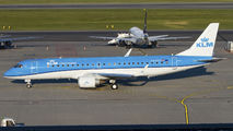 KLM Cityhopper PH-EZY image