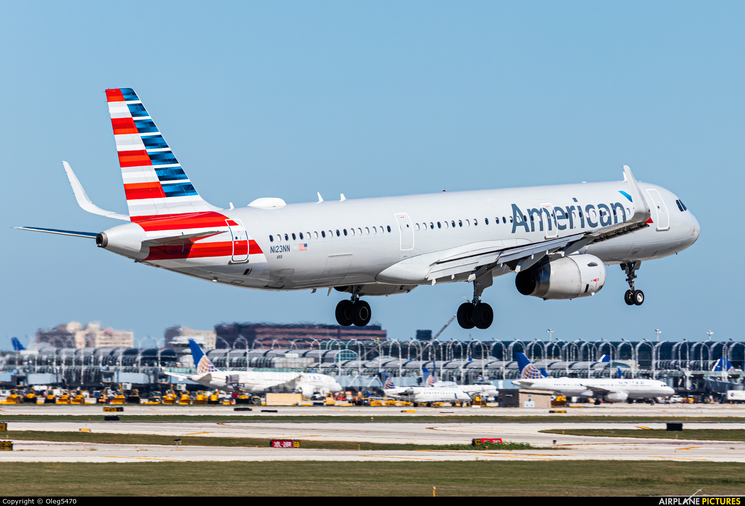 American Airlines N123NN aircraft at Chicago - O Hare Intl