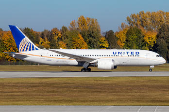 N30913 - United Airlines Boeing 787-8 Dreamliner