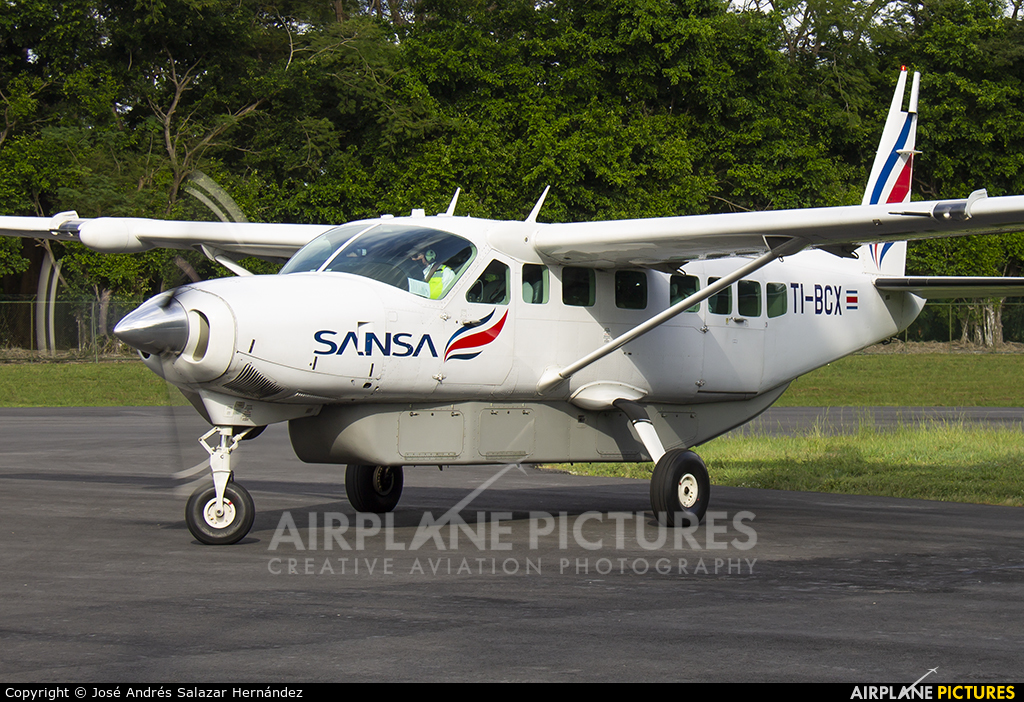 Sansa Airlines TI-BCX aircraft at Tambor
