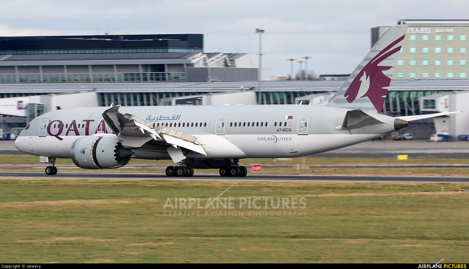 Qatar Airways A7-BCQ aircraft at Warsaw - Frederic Chopin