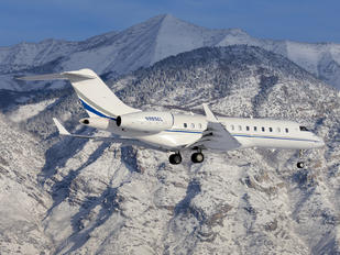 N985EL - Private Bombardier BD-700 Global 5000