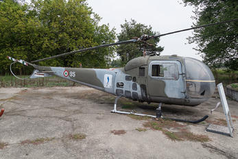 MM80257 - Italy - Air Force Agusta / Agusta-Bell AB 47