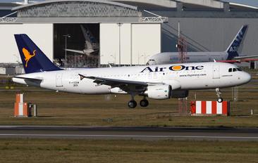 EI-DSW - Air One Airbus A320