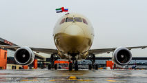 First visit of Etihad Airways 787 at Moscow Sheremetyevo title=