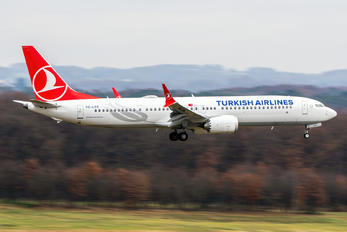 TC-LYC - Turkish Airlines Boeing 737-9 MAX