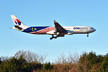 ９M-MTE - Malaysia Airlines Airbus A330-300