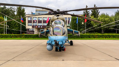 RF-13664 - Russia - Air Force Mil Mi-35