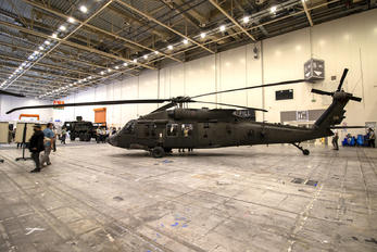 11-20398 - USA - Army Sikorsky UH-60M Black Hawk