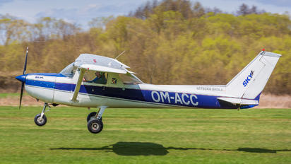 OM-ACC - SkyService Flying School Cessna 150