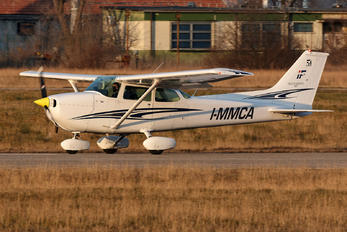 I-MMCA - Private Cessna 172 Skyhawk (all models except RG)