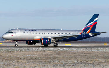 VP-BET - Aeroflot Airbus A320