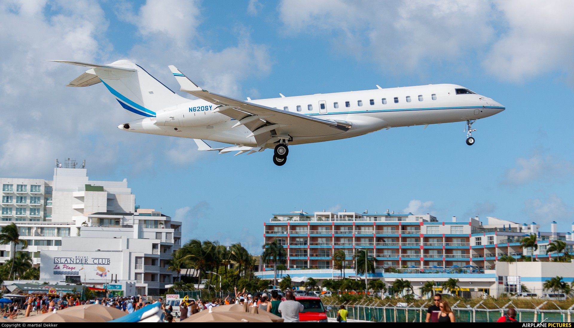 Private N620SY aircraft at Sint Maarten - Princess Juliana Intl
