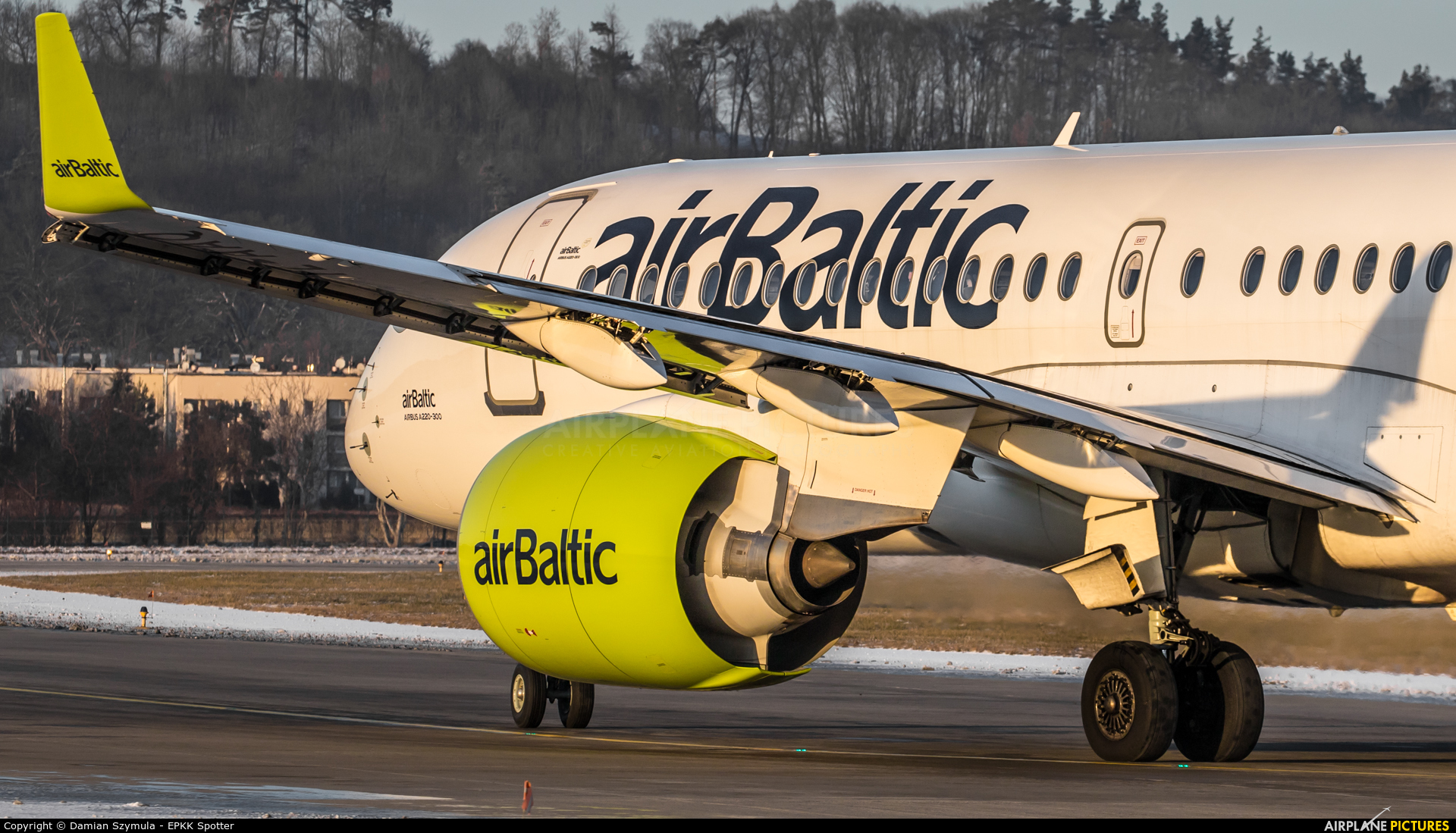 Air Baltic YL-AAQ aircraft at Kraków - John Paul II Intl
