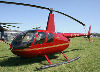 G-CEWV - Private Robinson R44 Clipper