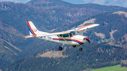 OM-SNA - Slovensky Narodny Aeroklub Cessna 172 Skyhawk (all models except RG)