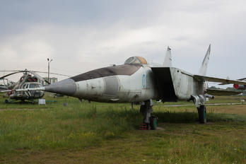 09 - Soviet Union - Air Force Mikoyan-Gurevich MiG-25R (all models)