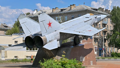 001 - Private Mikoyan-Gurevich MiG-25BM