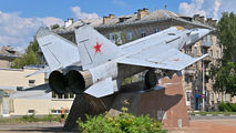 001 - Private Mikoyan-Gurevich MiG-25BM aircraft