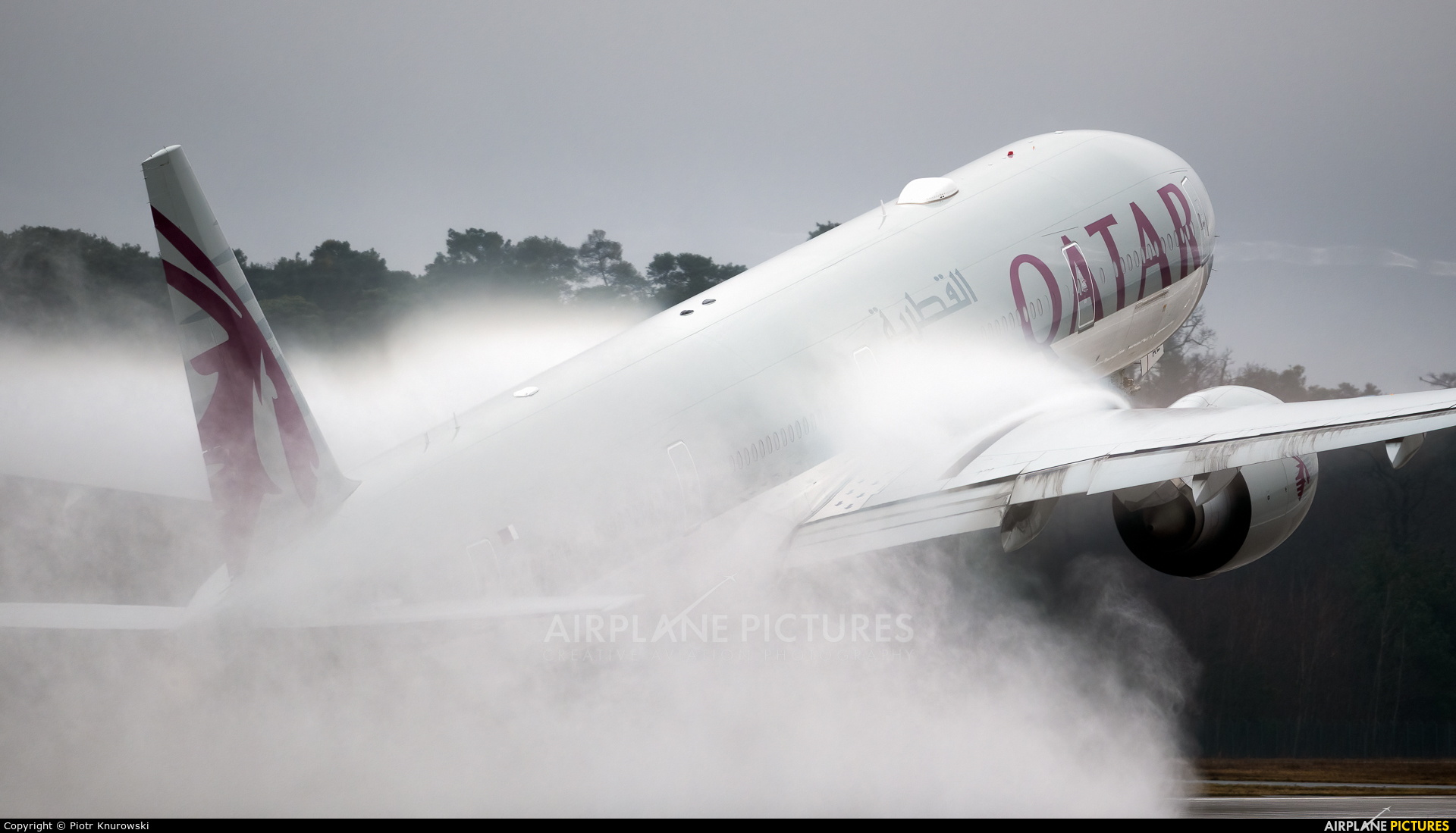 Qatar Airways A7-BAE aircraft at Frankfurt