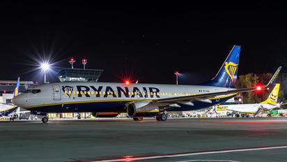 EI-EKG - Ryanair Boeing 737-800