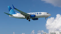 N16709 - United Airlines Boeing 737-700 aircraft