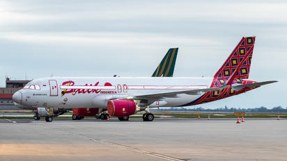 OE-LAO - Batik Air Airbus A320