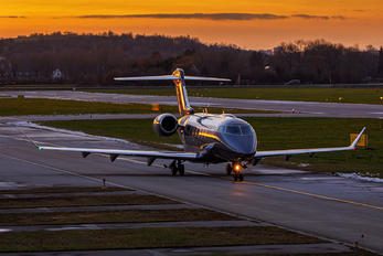 SE-RNR - Private Bombardier BD-100 Challenger 350 series