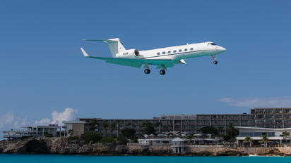 N11AR - Private Gulfstream Aerospace G-V, G-V-SP, G500, G550