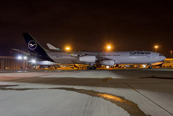 D-AIFF - Lufthansa Airbus A340-300